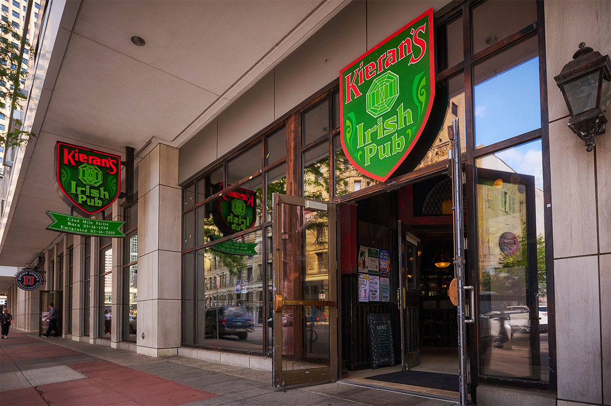 Front Of Kieran's Irish Pub Minneapolis